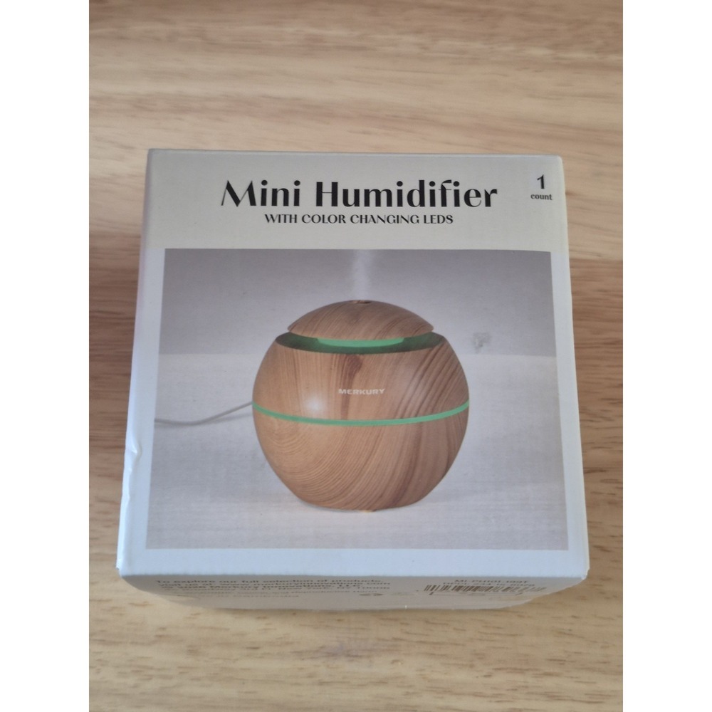 Merkury Mini Humidifier Color Changing LED Wood Grain USB-C Small S33
